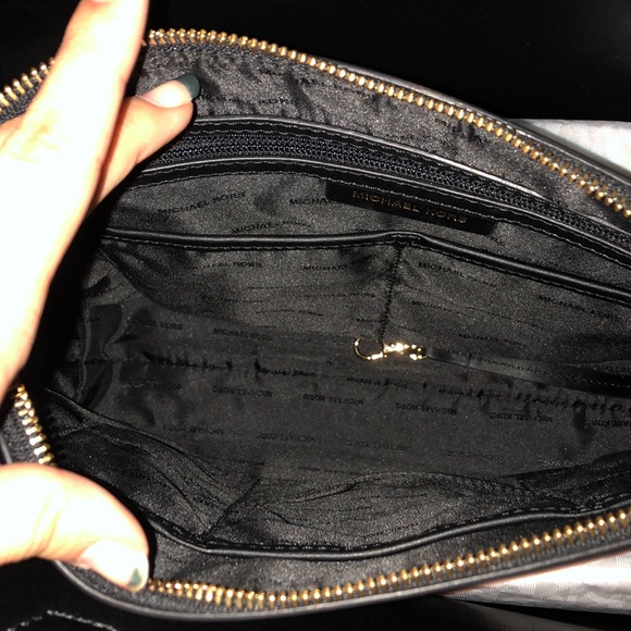 ❌SOLD❌Michael Kors  Mercer Corner Kors Studio - Picture 6 of 8